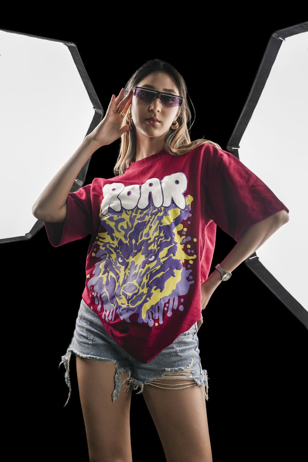 Roar Unisex Oversized T-shirt: Embrace Boldness